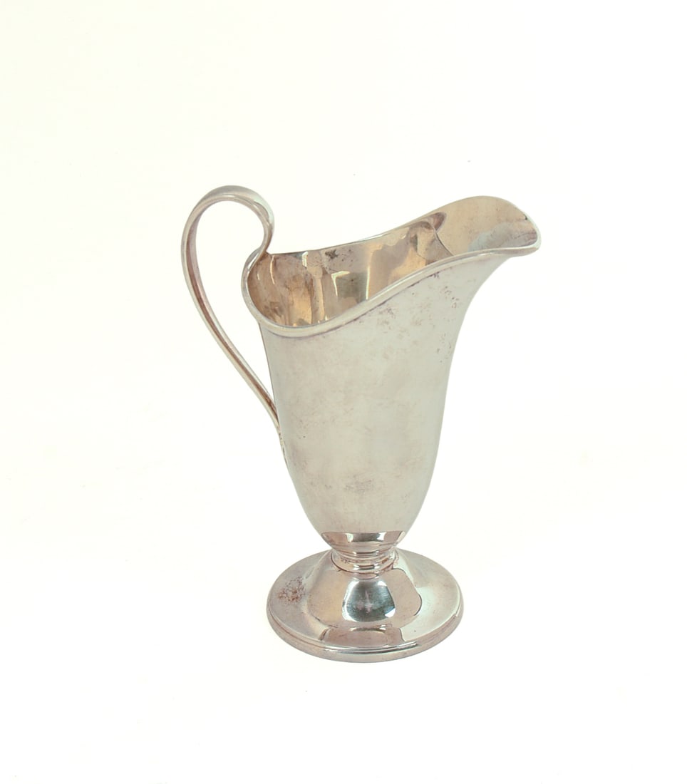 Tiffany & Co. Sterling Silver Creamer. (1 of 9)