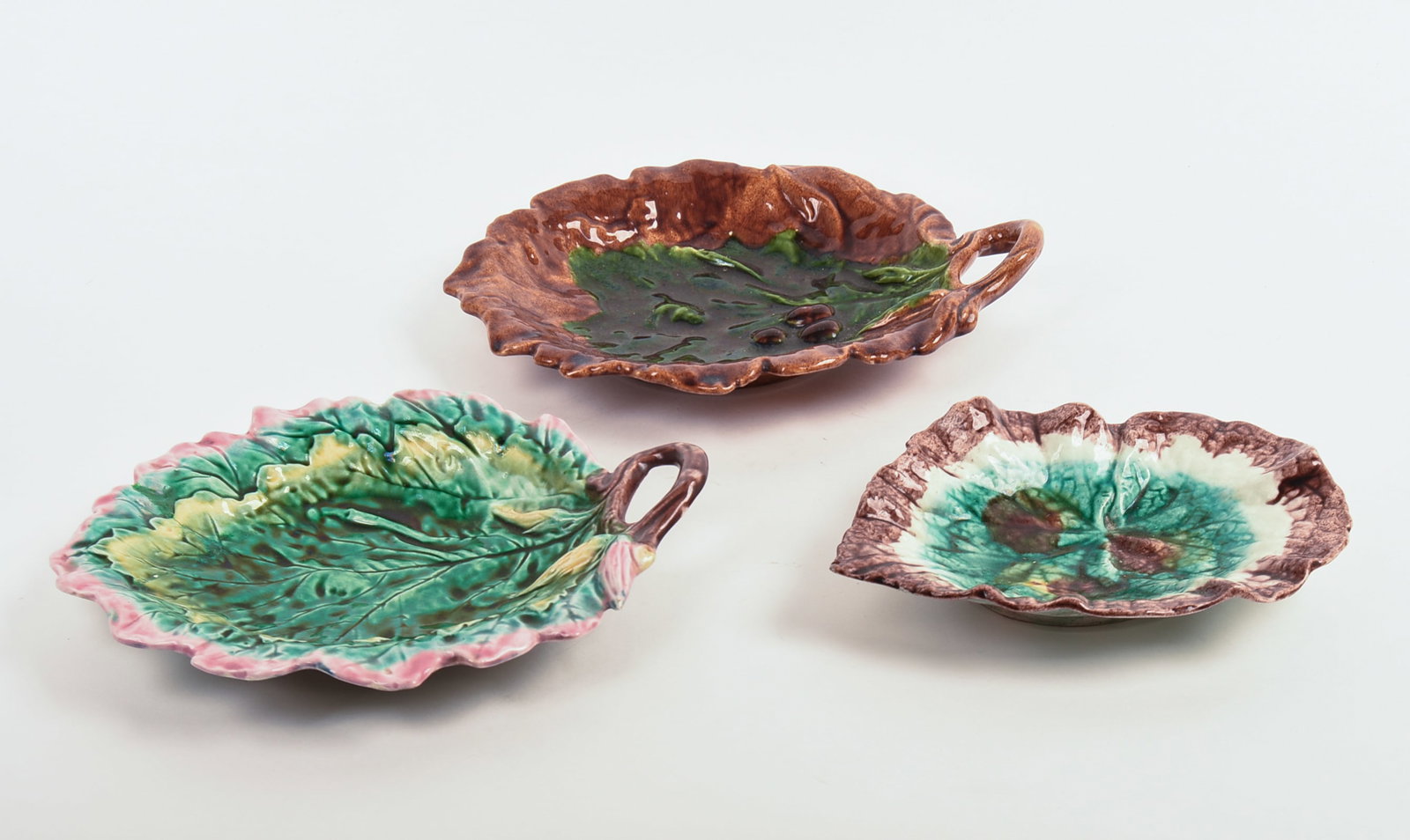 Three Majolica Leaf Dishes. - 3