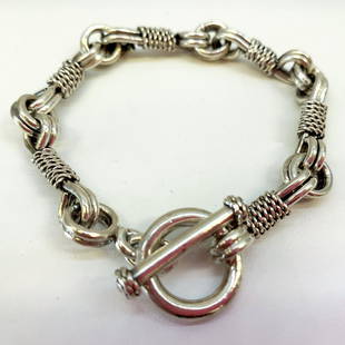 Vintage bracelet sterling silver: STERLING SILVER 42 GR ,MEASURES 8 INCHES L