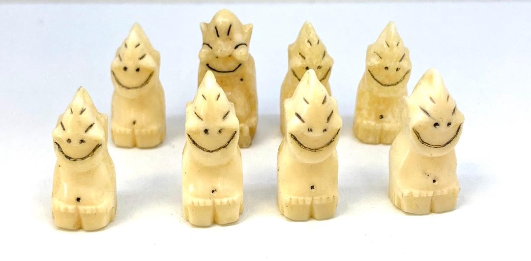 Vintage lot 8 Small Billiken Carved Tooth Inuit Faux: Vintage lot 8 Small Billiken Carved Tooth Inuit Faux Figurine Good Luck charm
