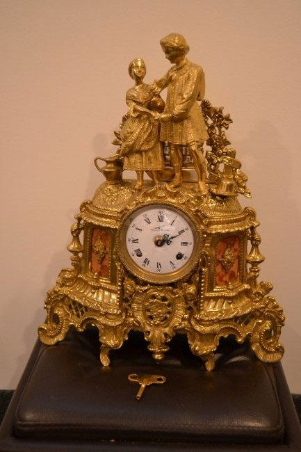 ITALIAN ANTIQUE CLOCK: ITALIAN ANTIQUE CLOCK . 17.5 X 14.5 WORKS