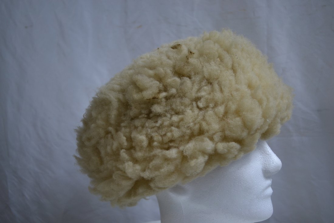 IMPERIAL RUSSIAN DAGESTAN PAPAKHA LAMB FUR HAT: IMPERIAL RUSSIAN DAGESTAN PAPAKHA LAMB FUR HAT . LARGE SIZE ABOUT 58-59 . RARE .