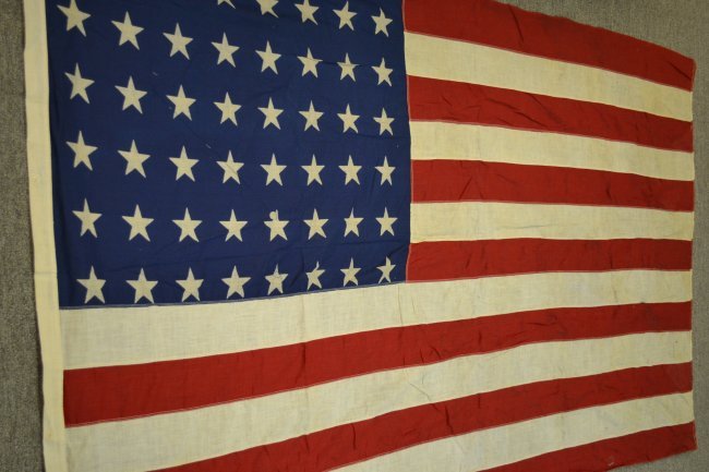 WWII USA 48 STAR FLAG 4' X 6' SIZE: WWII USA 48 STAR FLAG 4' X 6' SIZE . GOOD NICE AND CLEAN CONDITION .