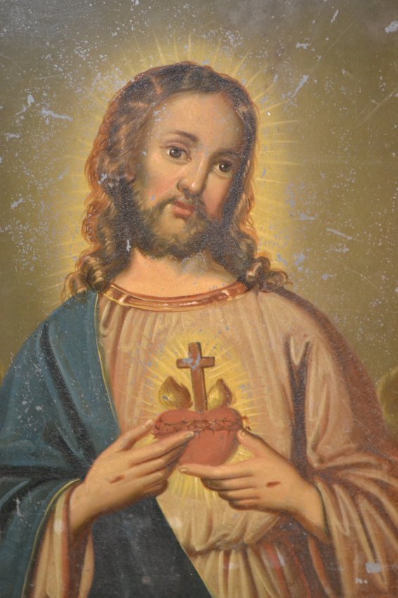 ANTIQUE RUSSIAN - UKRAINIAN JESUS CHRIST ICON PAINTED: ANTIQUE RUSSIAN - UKRAINIAN JESUS CHRIST ICON PAINTED ON TIN. 13" X 9" IMAGE . FRAMED IN ANTIQUE 17 1/2" X 14" FRAME. TYPICAL WESTERN UKRAINIAN STYLE ICON. RARE .