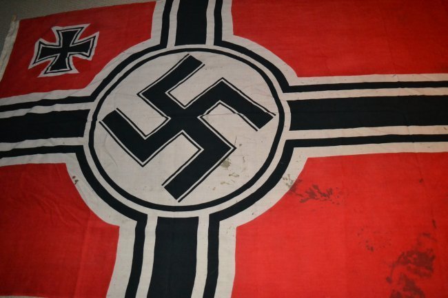 WWII NAZI GERMAN KRIEGSMARINE BATTLE FLAG FROM THE SHIP: LARGE WWII NAZI GERMAN KRIEGSMARINE BATTLE FLAG FROM THE WAR SHIP. NICE CONDITION WITH WEAR AND STAINS WHICH APPEARS TO BE BLOOD !? STANDARD NAVY SHIP SIZE 1.5 M X 2.5 M . APPROX. 55" X 97" . NICELY I