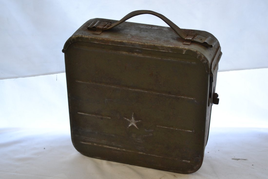 WWII SOVIET RUSSIAN MAXIM MG AMMUNITION BOX WITH BELT: WWII SOVIET RUSSIAN MAXIM MG AMMUNITION BOX WITH BELT . NICE METAL BOX WITH ORIGINAL PAINT. CLOTH MAXIM MG AMMUNITION BELT WITH METAL TABS DATED 6 / 1944 .