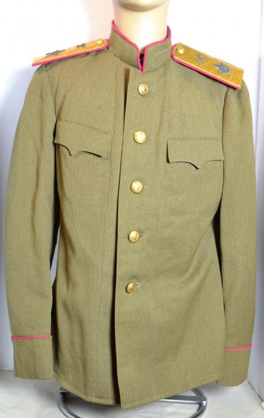 WWII SOVIET RUSSIAN MARSHAL FIELD UNIFORM TUNIC: WWII SOVIET RUSSIAN MARSHAL OF PIONEER TROOPS UNIFORM TUNIC . VERY RARE WARTIME FIELD TUNIC . GREAT OVERALL CONDITION.