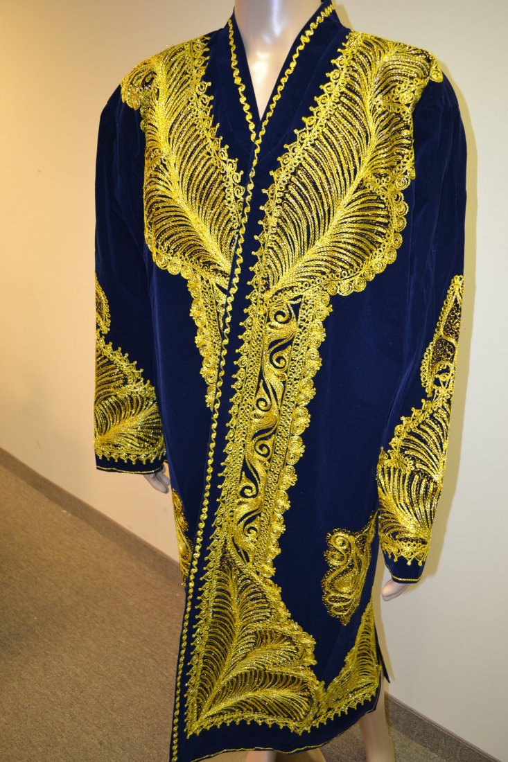 VINTAGE RUSSIAN TATAR TRADITIONAL MENS ATTIRE ROPE: VINTAGE RUSSIAN CENTRAL ASIAN CRIMEAN TATAR TRADITIONAL MEN,S ATTIRE ROPE . BEAUTIFULLY DECORATED . ALL HANDMADE HIGH QUALITY BLUE VELVET TYPE MATERIAL DECORATED WITH HAND STITCHED GOLD TREAD EMBROIDE
