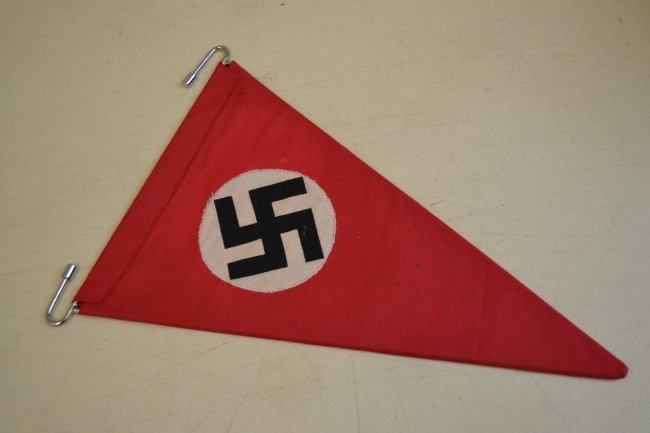 WWII NAZI GERMAN STAFF CAR VEHICLE PENNANT BLOOD STAINS: WWII NAZI GERMAN STAFF CAR VEHICLE PENNANT . DOUBLE SIDED .GOOD CONDITION WITH BLOOD STAINED SPOT.