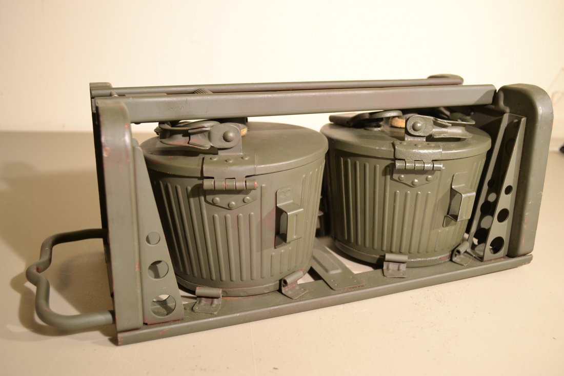 WWII GERMAN MG34/42 DOUBLE DRUM CARRIER WITH DRUM MAGS: WWII GERMAN MG34/42 DOUBLE DRUM CARRIER WITH DRUM MAGS . VERY NICE AND CLEAN SET . STAMPED AND DATED 1941
