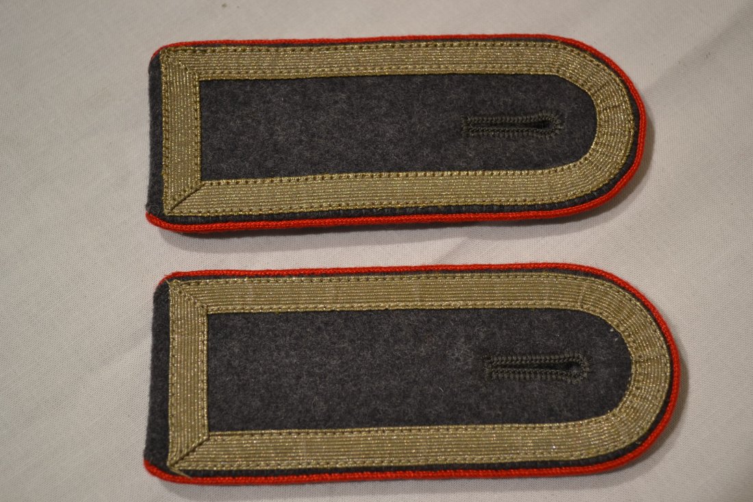 WWII LUFTWAFFE FLACK NCO OFFICER SHOULDER BOARD PAIR: WWII LUFTWAFFE FLACK NCO OFFICER SHOULDER BOARD PAIR