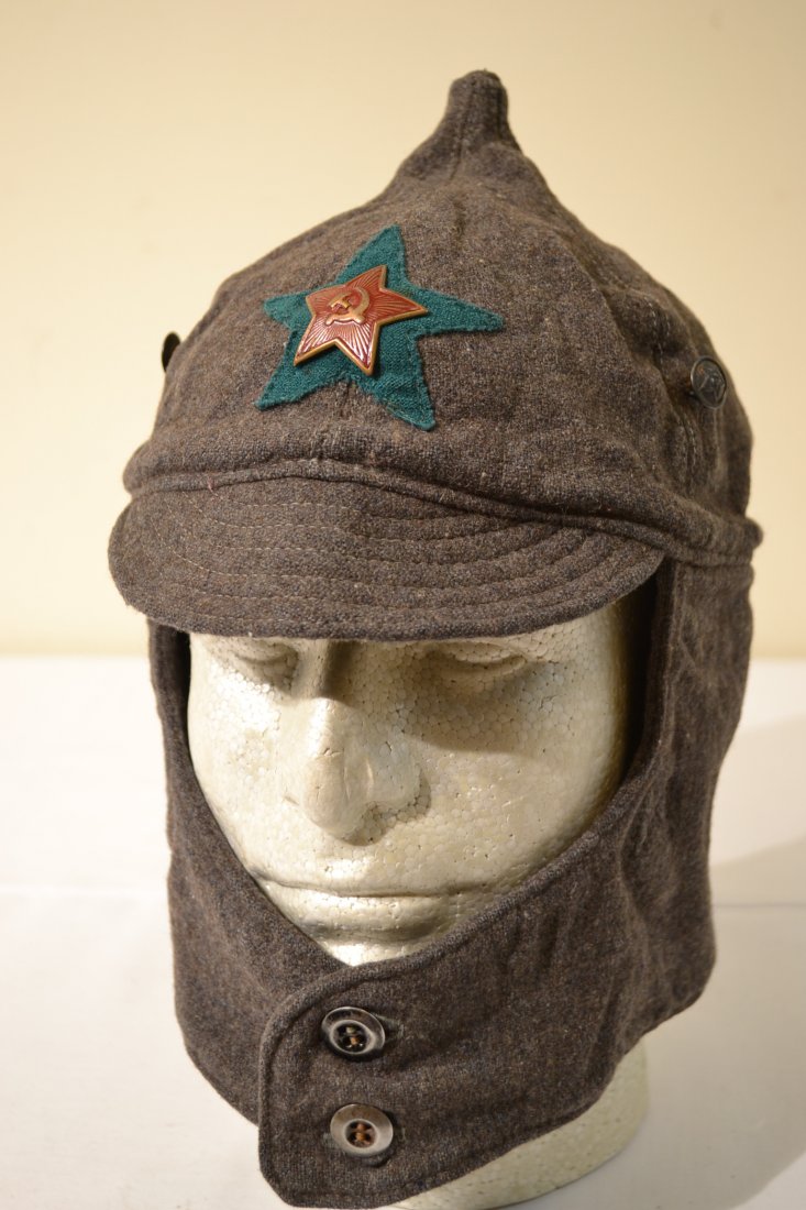 WWII SOVIET RUSSIAN RED ARMY BORDER GUARD BUDENOVKA HAT: WWII SOVIET RUSSIAN RED ARMY BORDER GUARD BUDENOVKA HAT . NICE CONDITION FOR ITS AGE. RARE WITH GREEN CLOTH STAR FOR BORDER GUARDS.