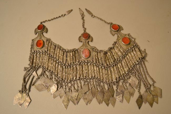 ANTIQUE IRANIAN SHIAT PRINCESS SILVER NECKLACE: ANTIQUE IRANIAN SHIAT PRINCESS SILVER NECKLACE. C. 1894 . ISLAMIC YEAR 1312. THE FRONT PIECE INSCRIBED IN ISLAMIC - ALLAH MUHAMAD ALI FATIMA HUSSAIN . FROM COLLECTION OF A.D.L.