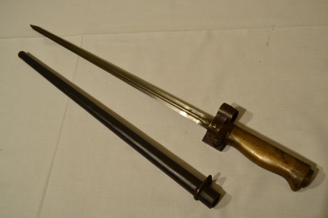 WWI FRENCH LEBEL SPIKE BAYONET: WWI FRENCH LEBEL SPIKE BAYONET . GREAT CONDITION .