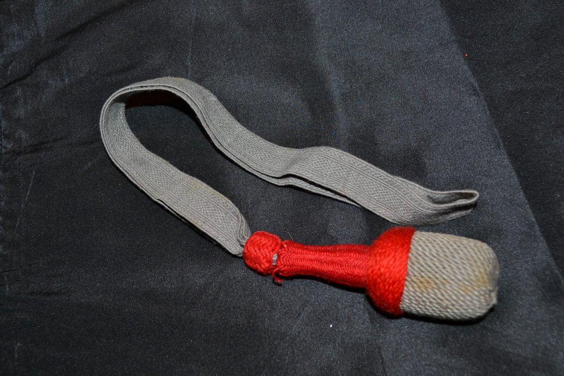 WWII GERMAN PORTEPEE TRODDELN SWORD BAYONET KNOT: WWII GERMAN PORTEPEE TRODDELN SWORD BAYONET KNOT . GREAT CONDITION.