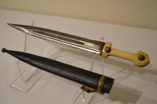 ANTIQUE RUSSIAN COSSACK CAUCASIAN KINJAL DAGGER: ANTIQUE RUSSIAN COSSACK CAUCASIAN KINJAL DAGGER . NICE LOOKING DAGGER.18.5" LONG WITH 13" BLADE . SCABBARD RESTORED WITH NEW LEATHER