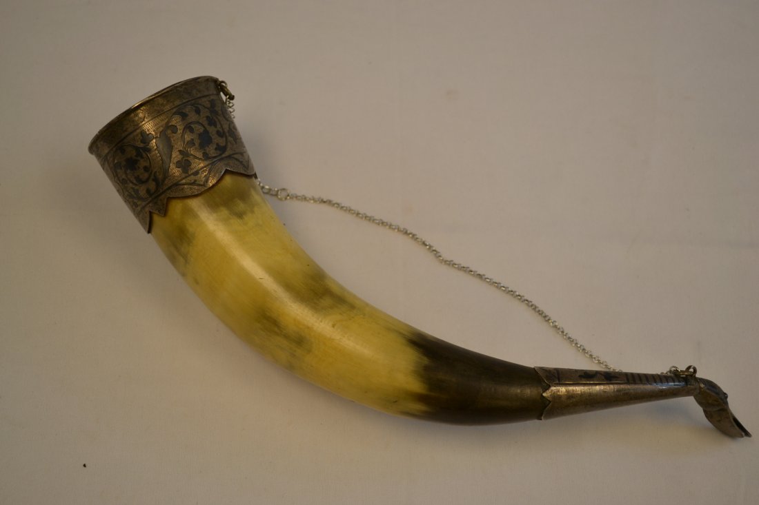ANTIQUE GEORGIAN CAUCASIAN DRINKING HORN SILVER NIELLO: ANTIQUE GEORGIAN CAUCASIAN DRINKING HORN . SILVER NIELLO FITTINGS.13" LONG .