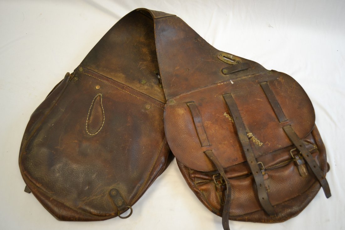 US WWI CAVALRY BROWN LEATHER US STAMPED SADDLE BAGS: US WWI CAVALRY BROWN LEATHER US STAMPED SADDLE BAGS . GREAT CONDITION FOR ITS AGE . LEATHER IS STILL SOFT. RARE .
