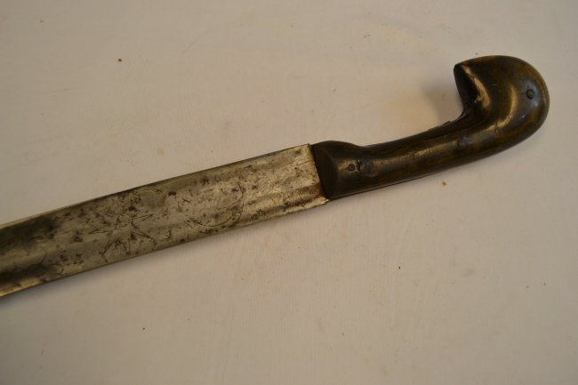 ANTIQUE RUSSIAN CAUCASIAN SHASHKA SWORD DAMASK BLADE: ANTIQUE RUSSIAN CAUCASIAN SHASHKA SWORD. OLD DAMASK BLADE WITH INTERESTING MOON AND SUN AND OTHERS DECORATING ENGRAVINGS.VERY HIGH QUALITY BLADE. NO SCABBARD.37" LONG WITH 31" BLADE