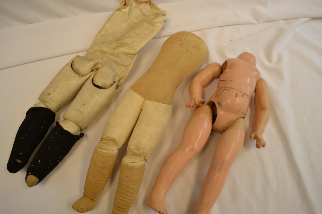 ANTIQUE GERMAN DOLLS BODIES 19TH CENTURY: ANTIQUE GERMAN DOLLS CLOTH LEATHER BODIES PAPIER MACHE DOLL BODIES . 19TH CENTURY