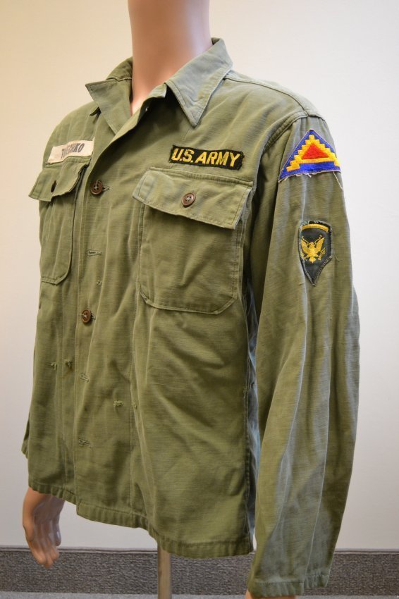 US ARMY KOREAN WAR ERA CANVAS FIELD UNIFORM SHIRT: US ARMY KOREAN WAR ERA CANVAS FIELD UNIFORM SHIRT