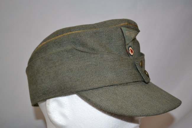 WWII GERMAN GENERAL OFFICER M43 FIELD CAP HAT: WWII GERMAN GENERAL OFFICER M43 FIELD CAP HAT . THIS ONE IS RARE . BEAUTIFUL CONDITION WITH NORMAL WEAR. GOLD PIPED. AUSTRIAN VIENNA TAYLOR TAG INSIDE .
