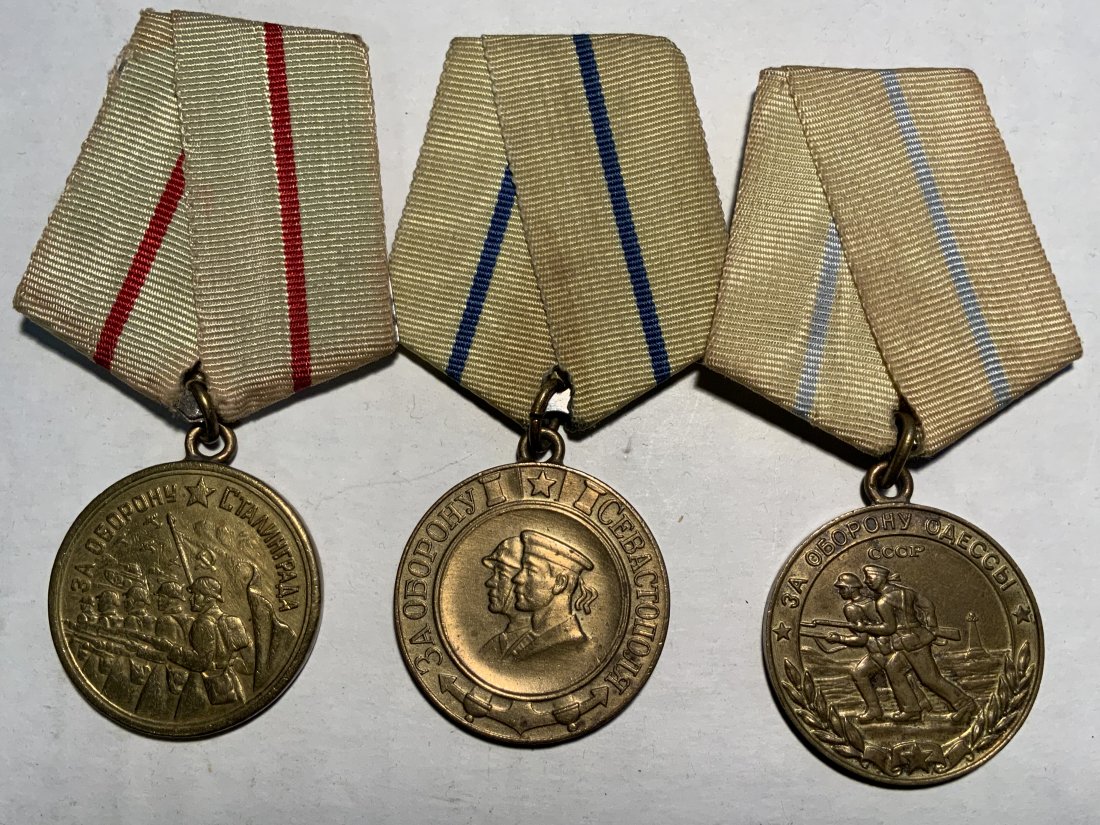 USSR LOT OF 3 WWII MEDALS SOVIET UNION RUSSIA: USSR LOT OF 3 WWII MEDALS SOVIET UNION RUSSIA