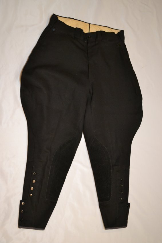 WWII NAZI GERMAN BLACK UNIFORM BRITCHES PANT SS / NSKK: ALLGEMEINE SS / NSKK NAZI GERMAN BLACK UNIFORM BRITCHES PANTS . VERY NICE AND CLEAN . RARE