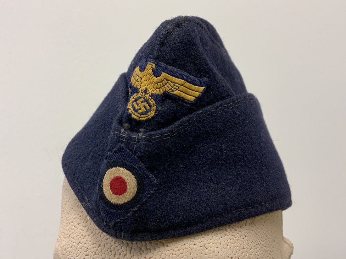 WWII GERMAN KRIEGSMARINE NAVY BLUE OVERSEAS CAP: WWII GERMAN KRIEGSMARINE NAVY BLUE OVERSEAS CAP . GREAT WELL WORN EXAMPLE AND IN GREAT CONDITION. INK STAMPED BUT HARE TO READ . NICE UNTOUCHED EXAMPLE. SIZE 57