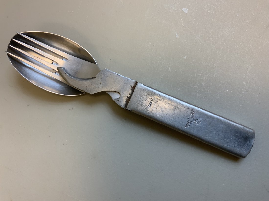 WWII GERMAN FIELD CUTLERY INTERLOCKING SET - 1941: WWII GERMAN FIELD CUTLERY INTERLOCKING SET - 1941 . INCLUDES FORK , SPOON AND CAN OPENER.