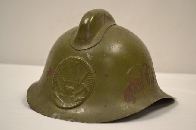 WWII SOVIET RUSSIAN FIREMAN HELMET: WWII SOVIET RUSSIAN FIREMAN HELMET . VERY NICE AND CLEAN CONDITION .