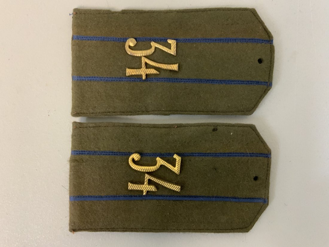 WWI IMPERIAL RUSSIAN OFFICER POGONI SHOULDER BOARDS 34: WWI IMPERIAL RUSSIAN OFFICER'S POGONI SHOULDER BOARDS . 34TH REGIMENT . GREAT CONDITION FOR ITS AGE.