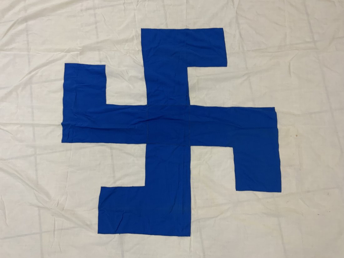 LARGE WWII FINLAND BLUE SWASTIKA FLAG: LARGE WWII FINLAND BLUE SWASTIKA FLAG . GREAT CONDITION. COMPLETE WITH ORIGINAL ROPE AND CLIP . MAKER LABEL . MULTI PIECE CONSTRUCTION. 72" X 50" RARE .