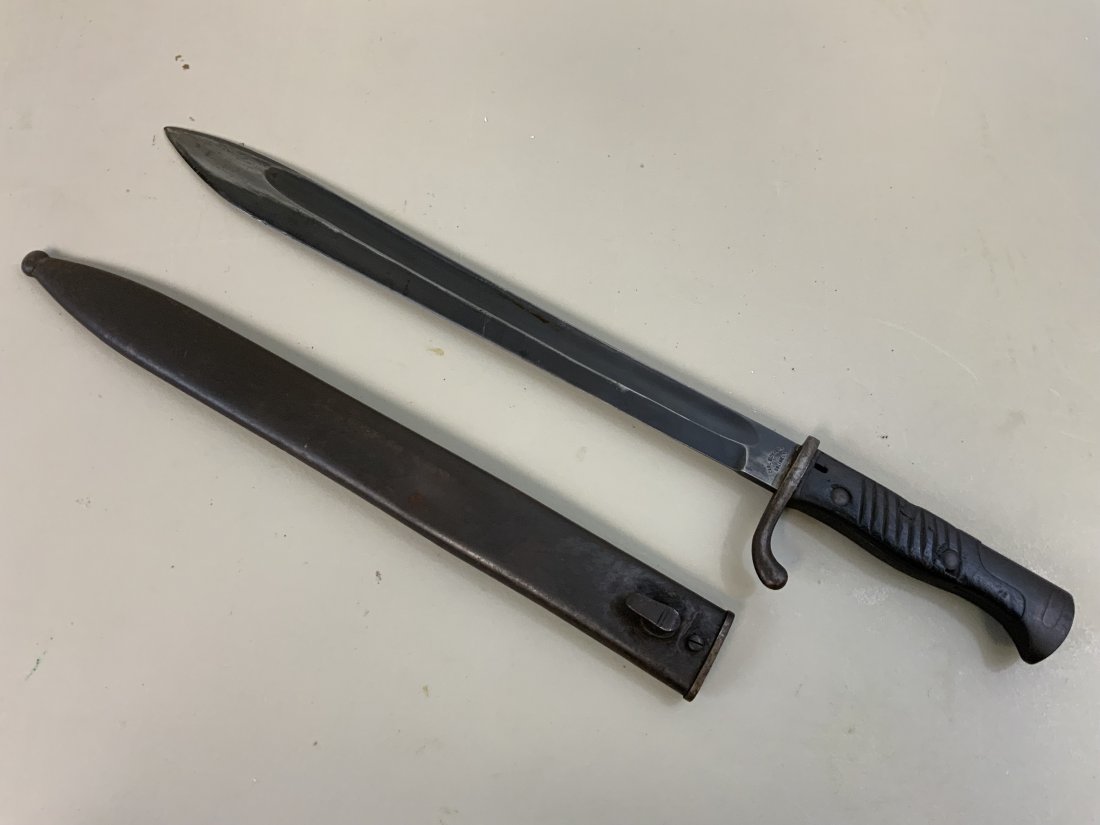 WWI GERMAN BUTCHER BLADE BAYONET CARL EICKHORN 1915: WWI GERMAN BUTCHER BLADE BAYONET CARL EICKHORN 1915 . VERY GOOD CONDITION .