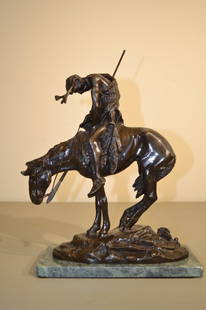 "END OF THE TRAIL" MOUNTED NATIVE AMERICAN BRONZE: "END OF THE TRAIL" MOUNTED NATIVE AMERICAN BRONZE STATUE . SIGNED FRAZIER 1894 . 10" LONG BY 14' TALL .