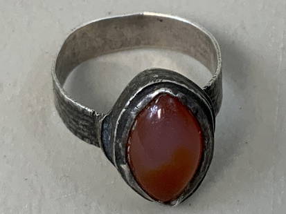 ANTIQUE RUSSIAN CAUCASIAN STYLE SILVER CARNELIAN RING: ANTIQUE RUSSIAN CAUCASIAN STYLE SILVER CARNELIAN RING. SIZE 9