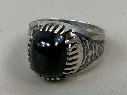 ANTIQUE RUSSIAN CAUCASIAN STYLE SILVER ONYX RING: ANTIQUE RUSSIAN CAUCASIAN STYLE SILVER ONYX RING. SIZE 9.