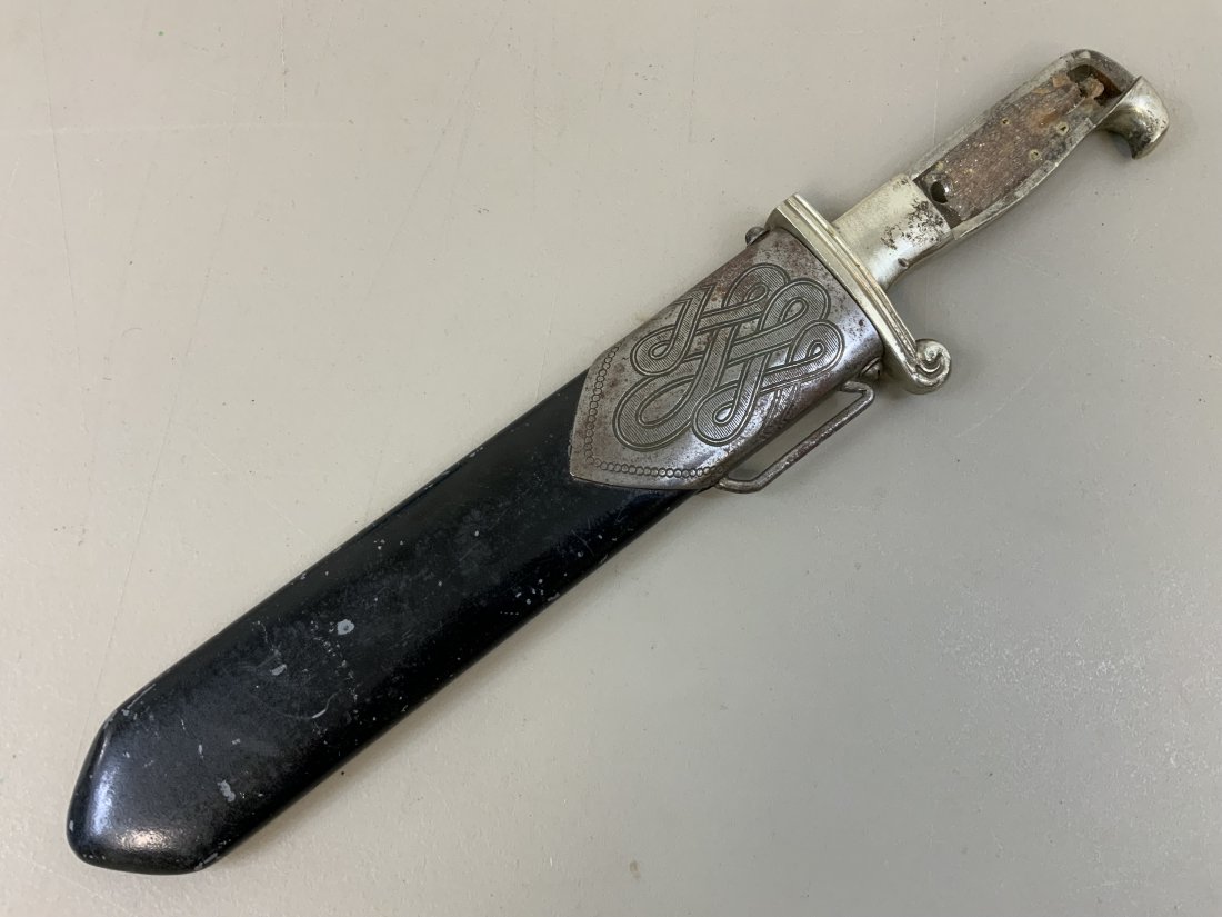WWII GERMAN RAD EM HEWER DRESS DAGGER BY CARL EICKHORN: WWII GERMAN RAD EM HEWER DRESS DAGGER BY CARL EICKHORN. RELIC CONDITION . GOOD FOR PARTS OR RESTORATION PROJECT .