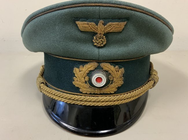 WWII GERMAN ARMY GENERAL VISOR HAT CAP EREL IDEAL: WWII GERMAN ARMY GENERAL VISOR HAT CAP . EXTRA BEAUTIFUL CAP . EREL IDEAL - THE HIGHEST QUALITY AVAILABLE FROM THAT FAMOUS FIRM . GOLD BULLION WIRE EMBROIDERED INSIGNIA OF THE HIGHEST QUALITY . GREAT 