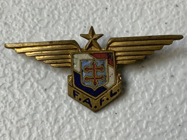 WW2 FRENCH REPUBLIC WWII FREE FRENCH FAFL CAP SIZE PILOT WINGS: FRENCH REPUBLIC WWII FREE FRENCH FAFL CAP SIZE PILOT WINGS . RARE