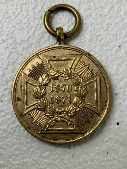 IMPERIAL GERMAN FRANCO PRUSSIAN WAR MEDAL 1870-1871: IMPERIAL GERMAN FRANCO PRUSSIAN WAR MEDAL 1870-1871 . VERY FINE CONDITION .