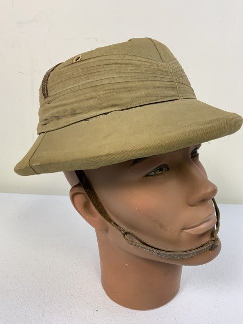 ANTIQUE BRITISH TROPICAL PITH HELMET NAMED INSIDE: ANTIQUE BRITISH TROPICAL PITH HELMET . NICE CONDITION FOR ITS AGE .COMPLETE WITH LEATHER CHIN STRAP . NAMED INSIDE TO L.D.CULLINGS