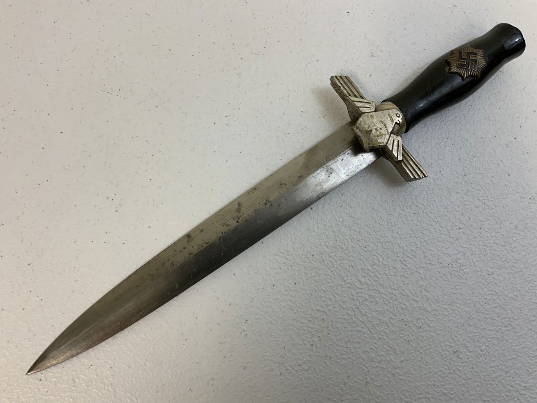 THIRD REICH GERMANY RLB NCO DAGGER PARTS W. K C.: THIRD REICH GERMANY RLB NCO DAGGER PARTS . HARD TO FIND ORIGINAL 2ND MODEL RLB NCO PARTS INCLUDING W.K.C. MARKED BLADE IN GOOD CONDITION , GRIP WITH ENAMEL SECOND MODEL GRIP INSIGNIA AND CROSSGUARD WI