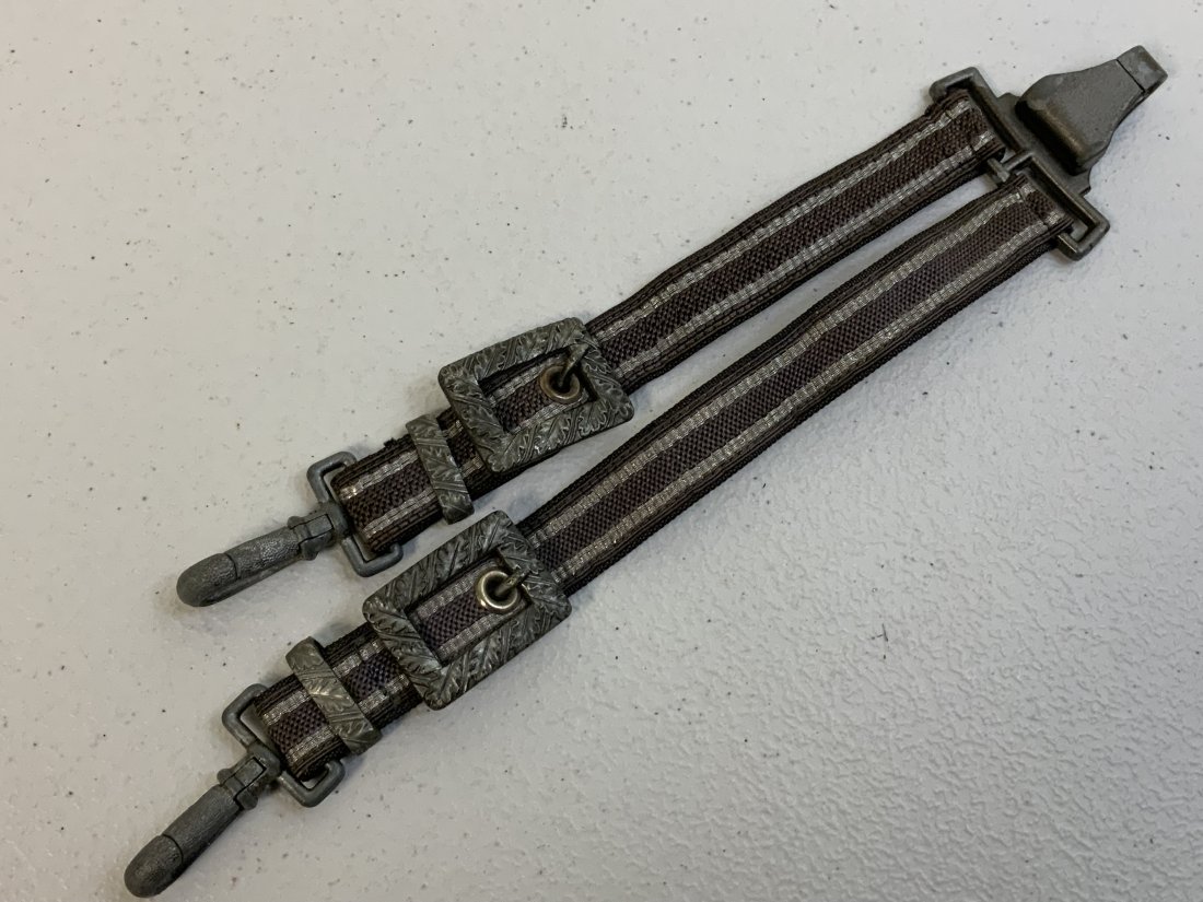 WWII GERMAN LUFTWAFFE OFFICER DAGGER HANGERS: WWII GERMAN LUFTWAFFE OFFICER DAGGER HANGERS . VERY GOOD CONDITION WITH NORMAL WEAR FOR ITS AGE . DRGM MARKED CLIP ON THE BACK