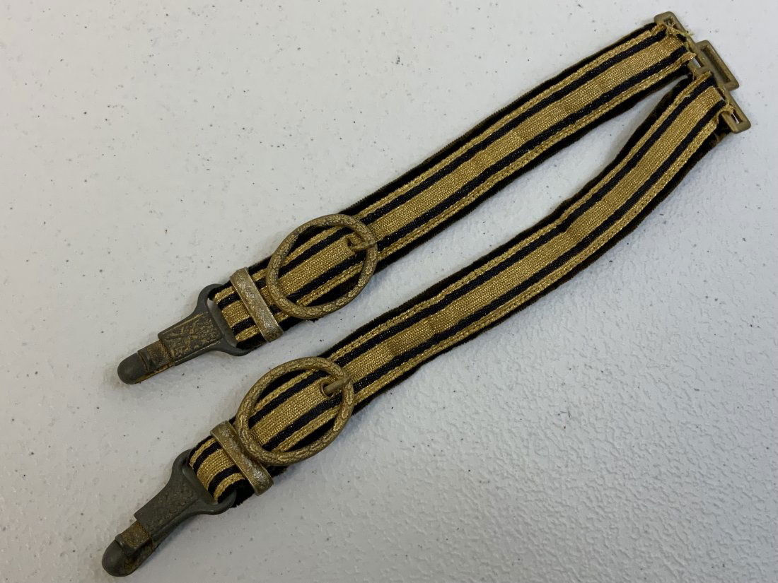 VERY RARE WWII GERMAN WATER PROTECTION POLICE DAGGER HANGERS: VERY RARE WWII GERMAN WATER PROTECTION POLICE DAGGER HANGERS . EXTREMELY HARD TO FIND ! MUCH HARDER THEN THE DAGGER ITSELF. NICE WORN CONDITION WITH POT METAL BASED FITTINGS FINISHED IN GOLD WASH . AS