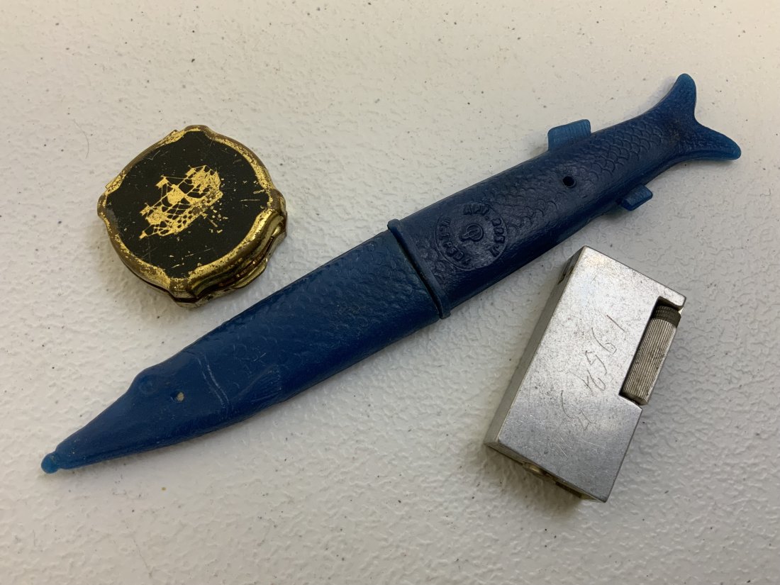 LOT OF VINTAGE USSR MADE COLLECTABLES LIGHTER , KNIFE , TRAVEL ASHTRAY: LOT OF VINTAGE USSR MADE COLLECTABLES LIGHTER , KNIFE , TRAVEL ASHTRAY . HANDMADE ALUMINUM BODY LIGHTER DATED 1953 AND NAMED . TRAVEL FORK/KNIFE SET AND PORTABLE TRAVEL ASHTRAY . RARE .