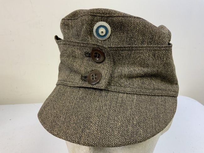 WW2 FINLAND M36 WWII FINNISH FIELD CAP: WW2 FINLAND M36 WWII FINNISH FIELD CAP . GREAT CONDITION CAP . WARTIME PRODUCTION . LIGHT WEIGHT MATERIAL . SIZE 57 . RARE .