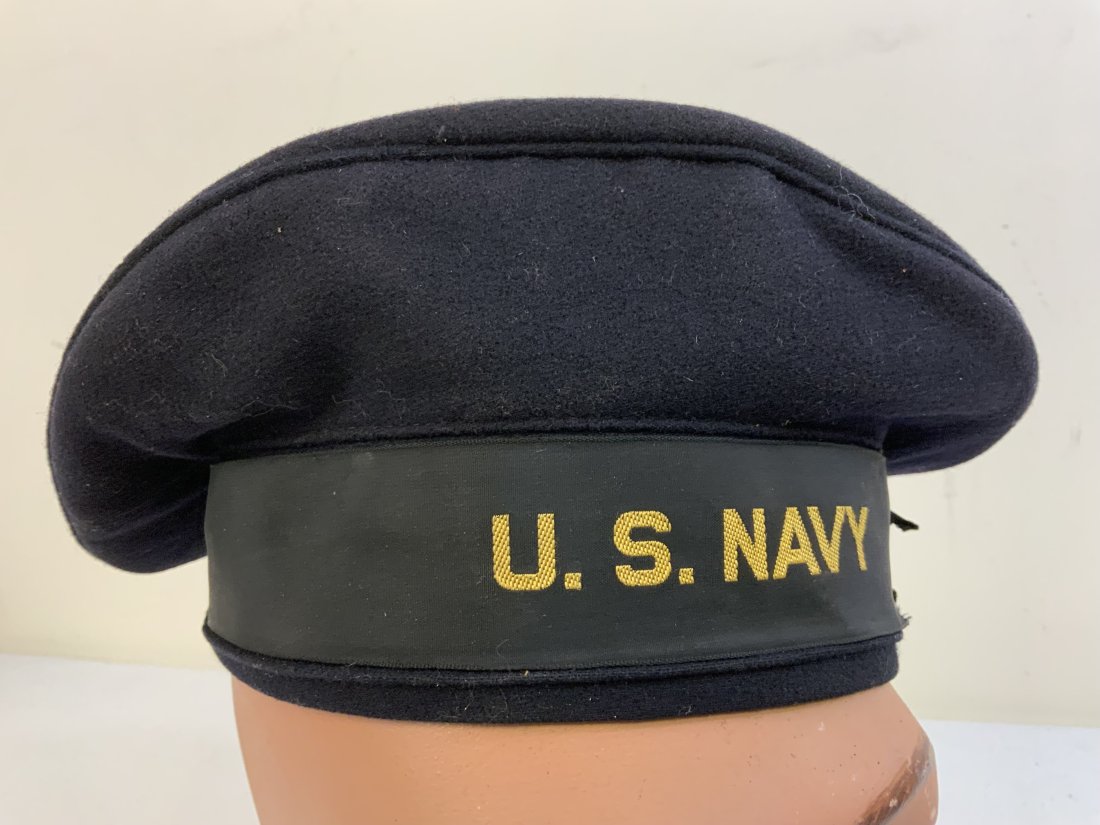 WWII US NAVY "DONALD DUCK" STYLE BLUE CAP: WWII US NAVY "DONALD DUCK" STYLE BLUE CAP . GREAT CONDITION..