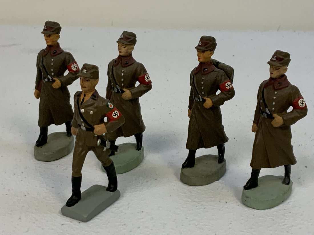 GERMAN NAZI PERIOD LINEOL / ELASTOLIN TOY SOLDIERS RARE RAD MARCHING LOT OF 5: GERMAN NAZI PERIOD LINEOL / ELASTOLIN TOY SOLDIERS RARE RAD MARCHING LOT OF 5
