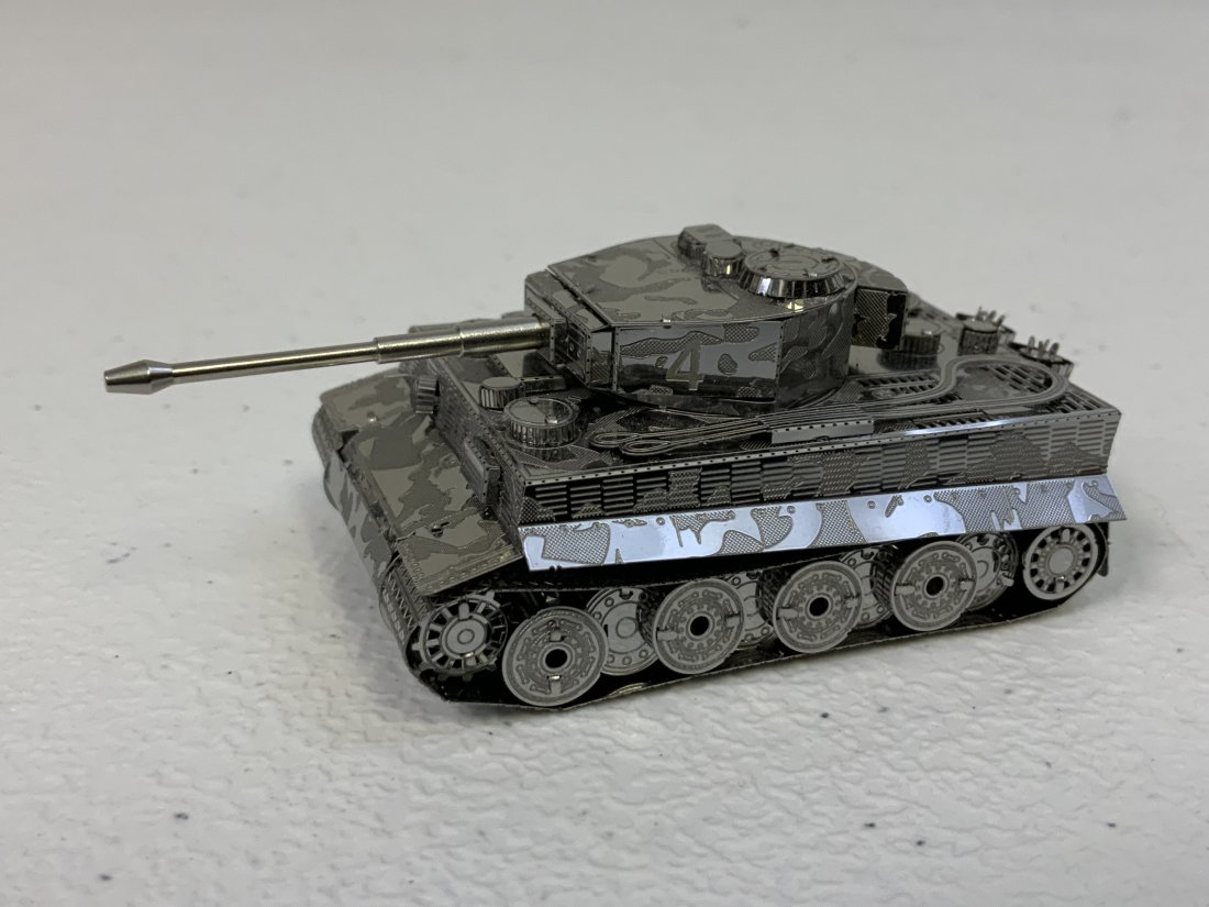 WWII GERMAN TIGER TANK ALL METAL MODEL: GERMAN TIGER TANK MODEL . ALL METAL . HIGH QUALITY DETAILS. 2 1/2 X 1 5/8